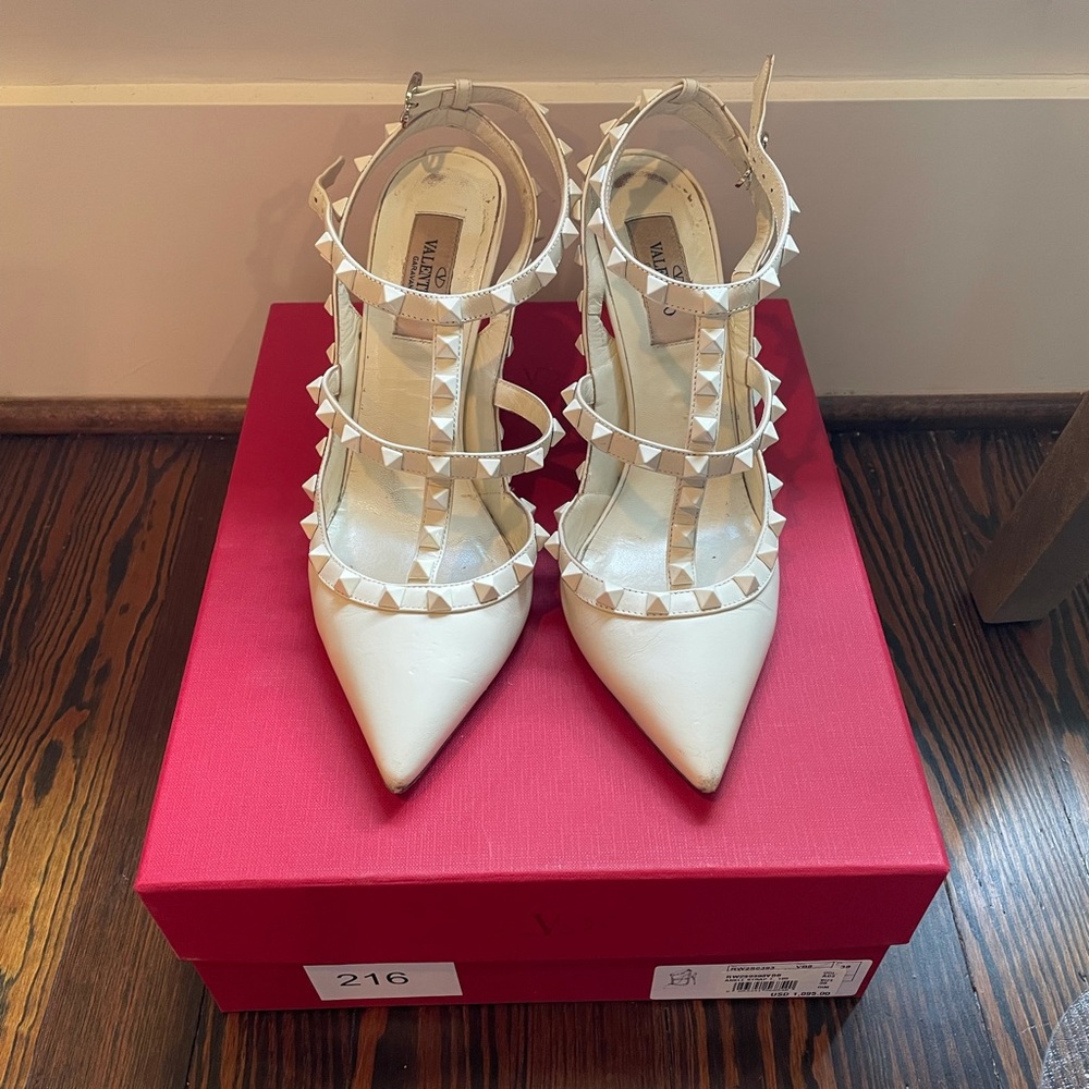Valentino Matte White Rockstud Size EU 38